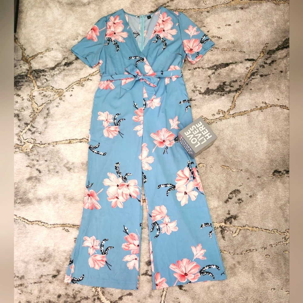 PERFECTLY CUTE Women's XL Blue and Pink Floral Jumpsuit. NWOT - Picture 14 of 16